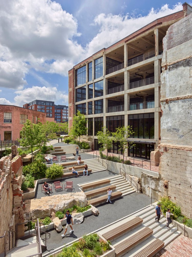 Neuhoff District, ABD – endüstriyel dönüşüm ve 2026 mimarlık trendleri kapsamında ticari mimari örneği